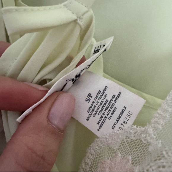 NWT Vtg Josie Natori Deadstock Lace Robe w slip Cottage Fairycore coquette S - Picture 8 of 8